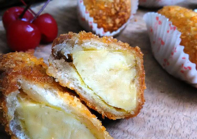 gambar untuk resep SangKuTi (Pisang Bungkus Roti Tawar)