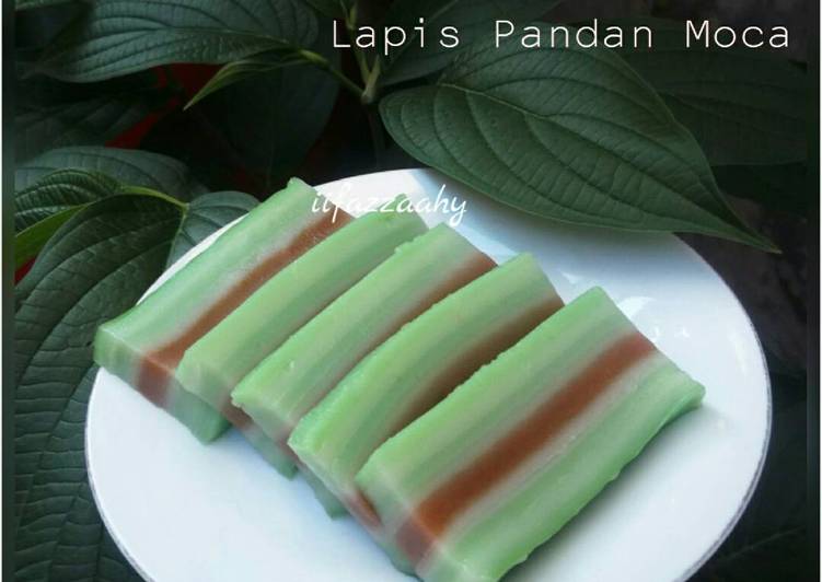 bahan dan cara membuat Lapis Pandan Moka