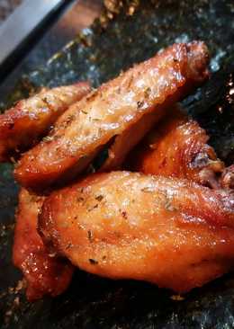 ROASTED CHICKEN WING WITH NORI