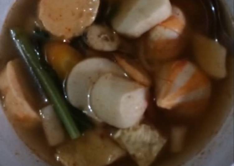 Resep Tom Yum sederhana ngeuunah Karya Hoky Putri Permatasari