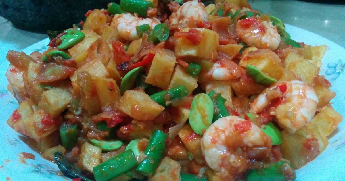 Resep Balado Kentang Udang  Pete  Buncis oleh Soegianto 