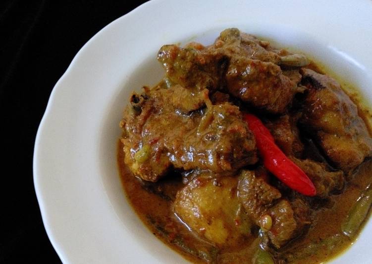 cara membuat Chicken Massaman Curry, kari ayam nan lezat yang dari negri Thailand ^^