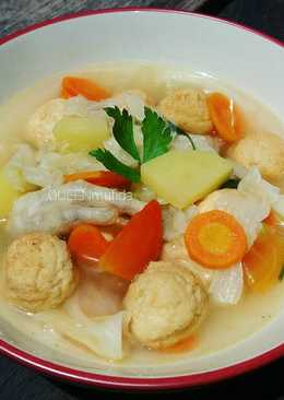 Sup Sayur bola-bola tahu dan Ceker
