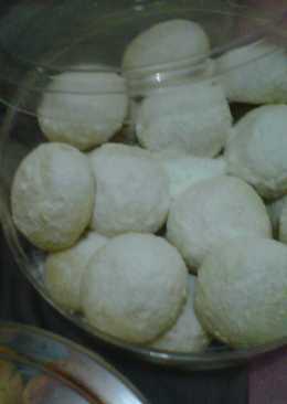 Almond Snowball