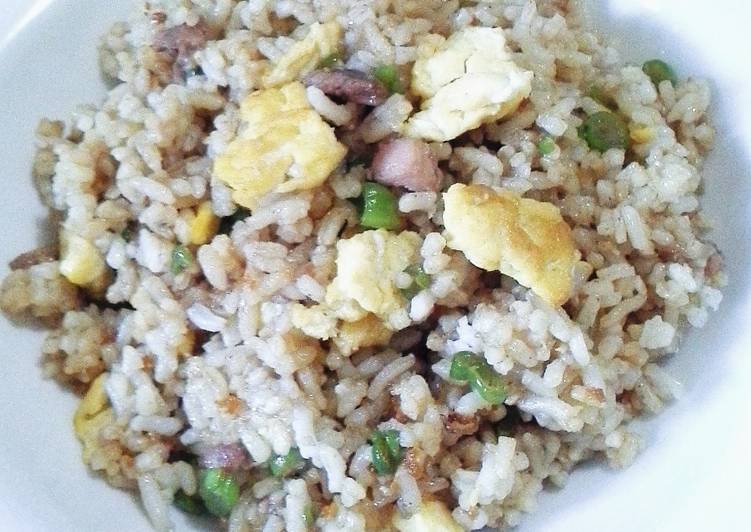  Resep Nasi goreng terasi spesial  oleh Nova Cookpad