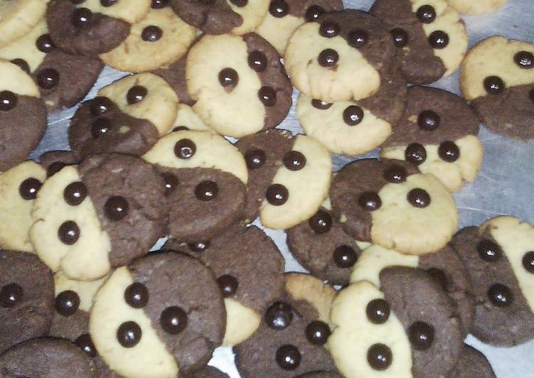 gambar untuk resep Duo Chocochip Cookies Renyah dan Gurih