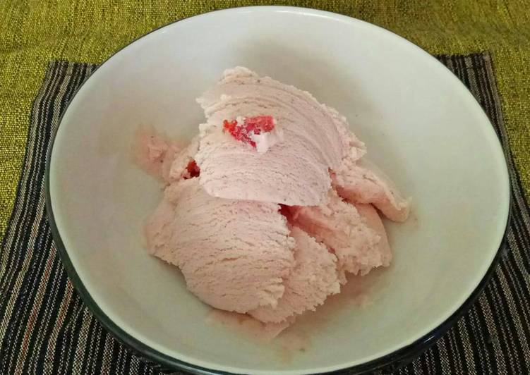 Resep Strawberry Yogurt Ice Cream Kiriman dari Lindaliciouss