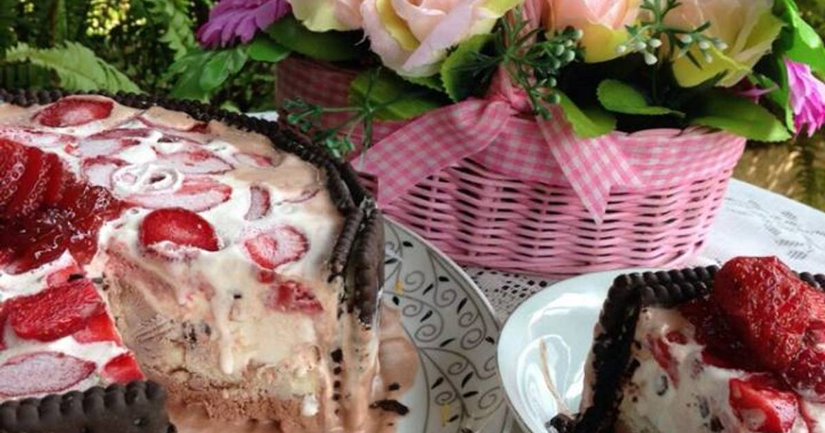 Resep BANANA STRAWBERRY ICE CREAM CAKE