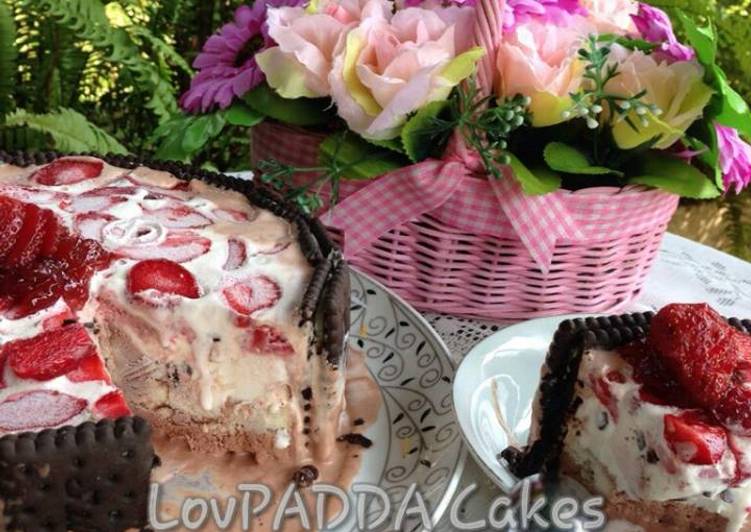 resep BANANA STRAWBERRY ICE CREAM CAKE