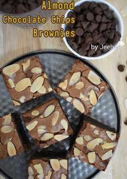 Almond Chocolate Chips Brownies