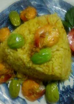 Nasi goreng udang pete