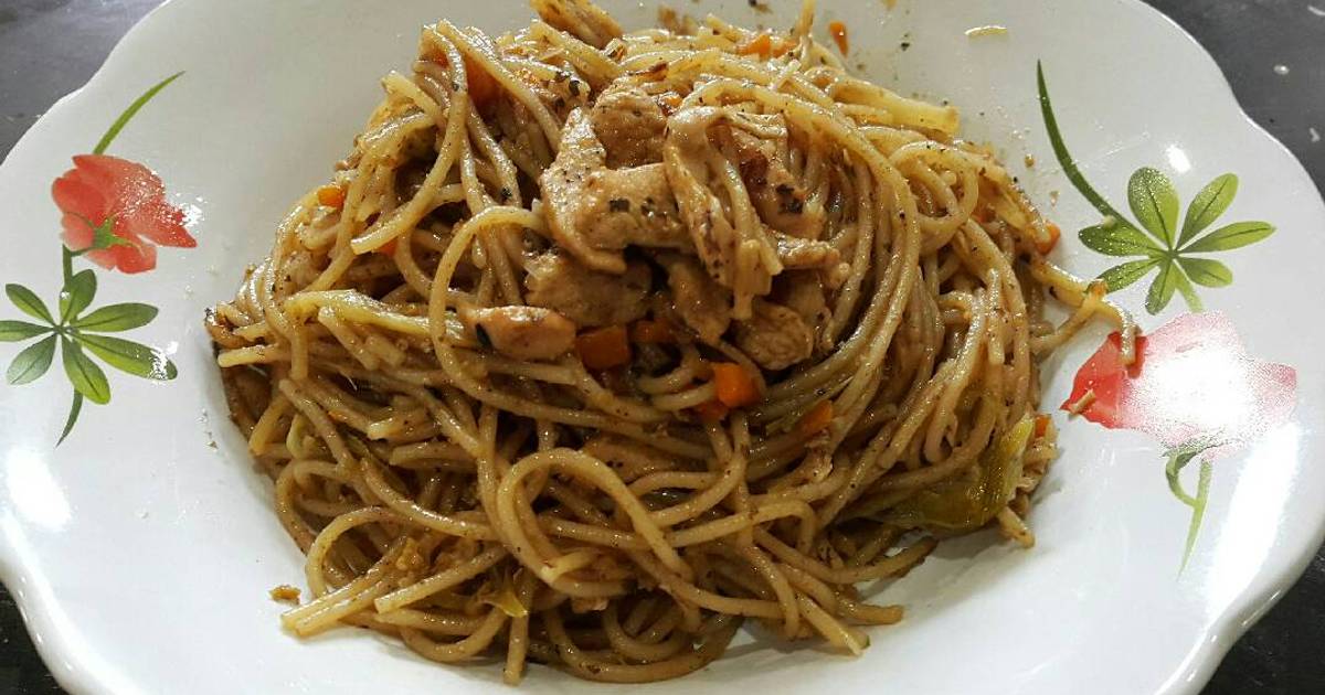 Resep Rice spaghetti with chicken pepper ala Apsonalia Tan