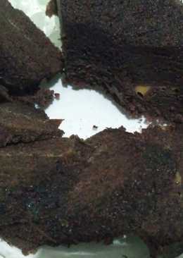 Brownis ketan hitam putih telur