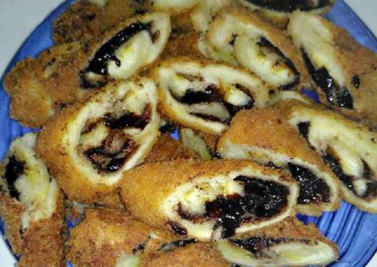 resep lengkap untuk Choco Banana Roll (Pisang Coklat Crispy)