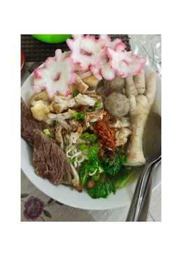 Misop medan komplit (ceker+iga+bakso)