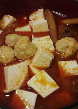 Tom yum soup bola-bola ikan tofu