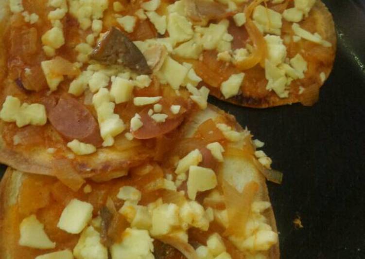 bahan dan cara membuat Pizza mini