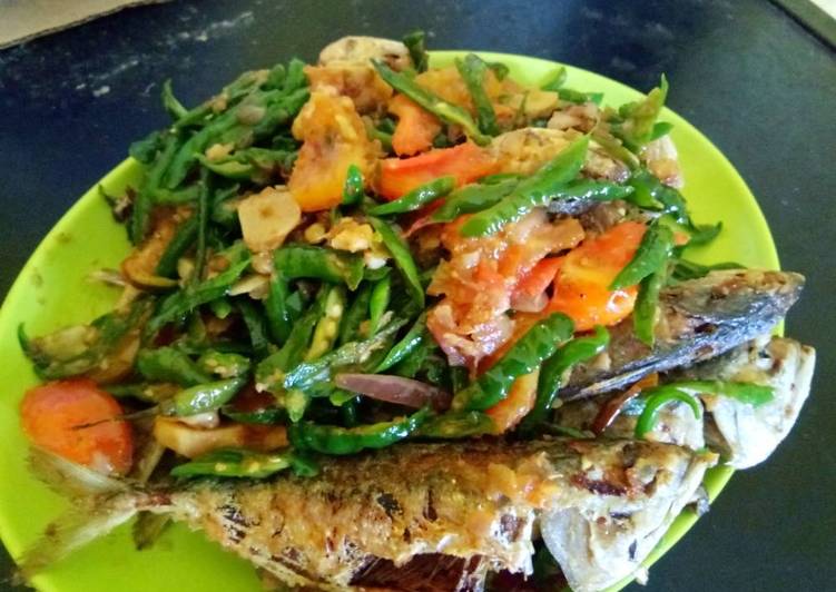 Resep Tumis cabe ijo ikan  gembung simpel oleh Fitri  Why 