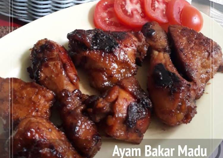 bahan dan cara membuat Ayam Bakar Madu Lezattos