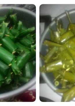 Lemper isi abon sapi