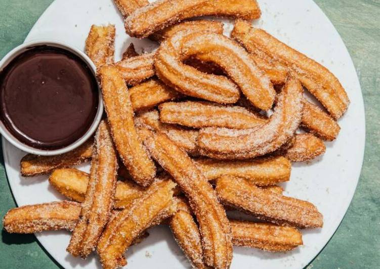 gambar untuk resep Resep churros (DONAT SPANYOL)