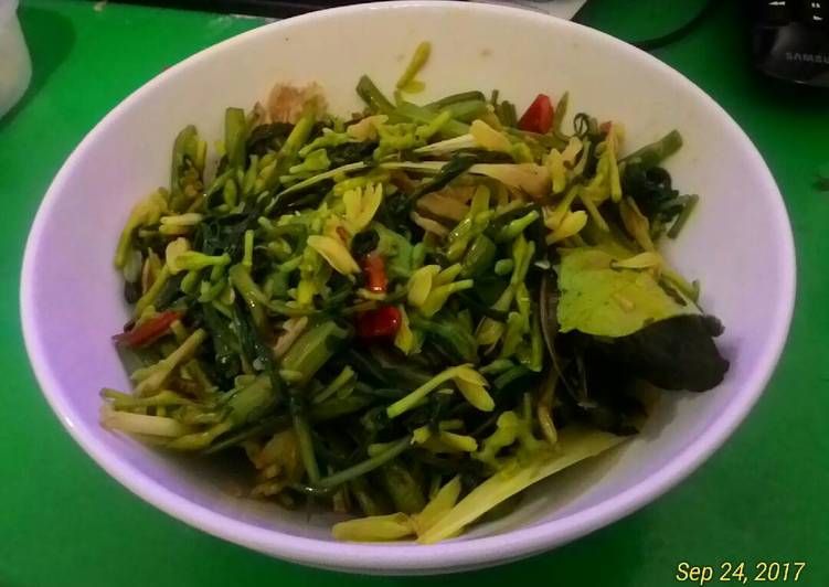 resep lengkap untuk Tumis Bunga Pepaya & Kangkung ala Manado