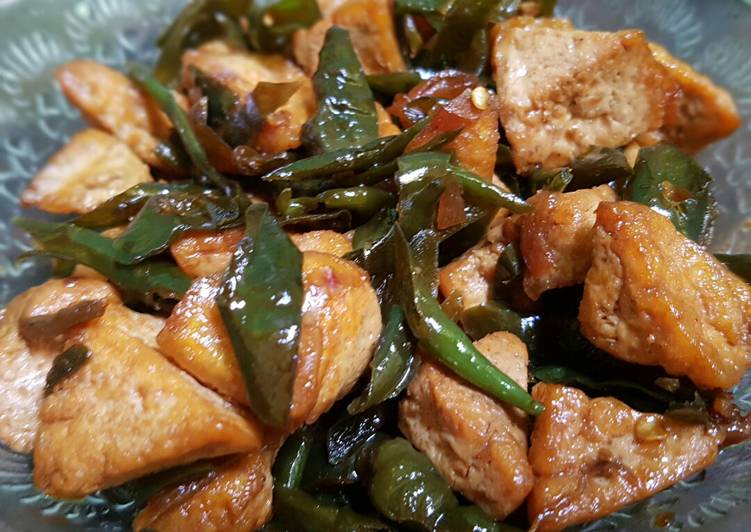 resep lengkap untuk Tumis kecap tahu cabe hijau