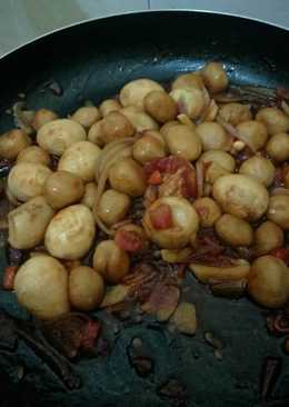 Asam manis telur puyuh dan bakso ayam