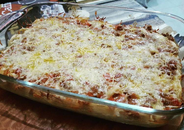 resep lengkap untuk Baked spaghetti with meat sauce