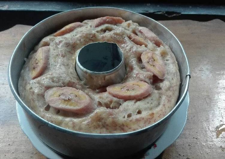 bahan dan cara membuat Bolu pisang kukus /banana cake