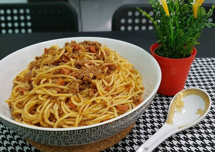 bahan dan cara membuat Beef spaghetti