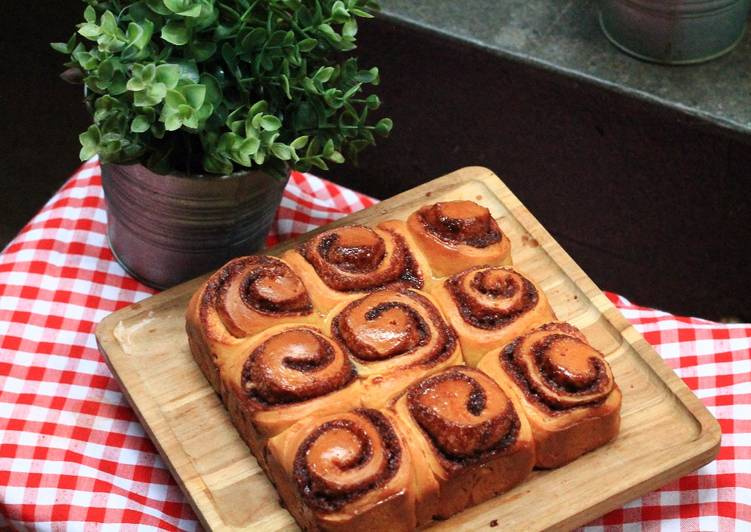 cara membuat Cinnamon Roll