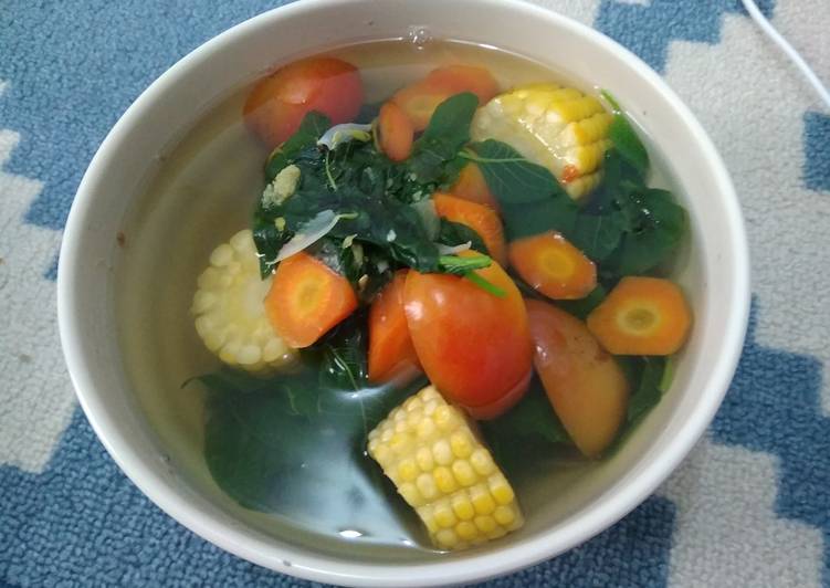 Resep Sayur bening bayam +jagung+wortel oleh Huza Ummu ...