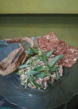 Urap Sayur Mentah (Trancam)