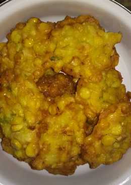 Bakwan jagung uenaak