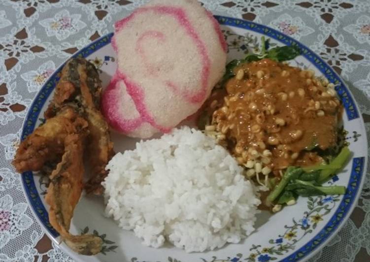 03.Lele terbang bersama nasi pecel (ngawi)