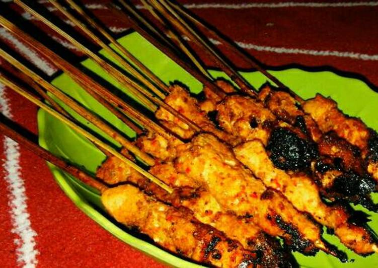 bahan dan cara membuat Sate Ayam Pedas-Manis