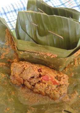 Botok daging sapi bumbu desa