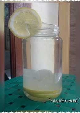 Infused water lemon dan lidah buaya