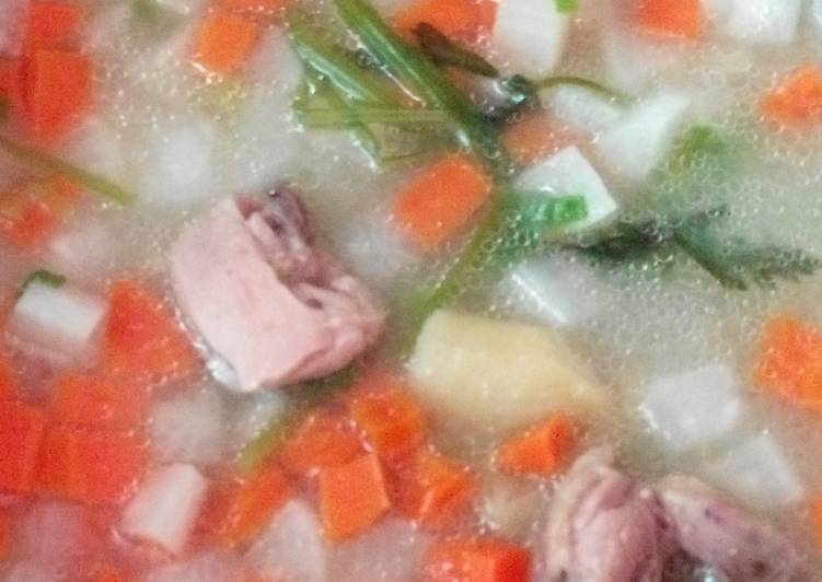 bahan dan cara membuat Sop Ayam, Wortel Dan Lobak