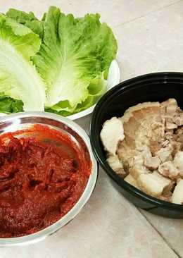 BOSSAM (korean boiled pork wrap)