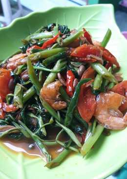 Tumis kangkung tauco