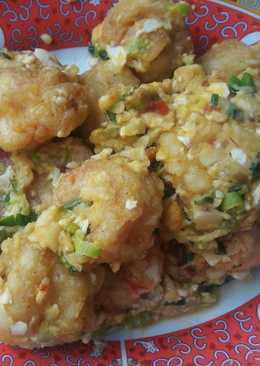 Crispy Fried Shrimp with Salted Eggs (Udang Telur Asin)