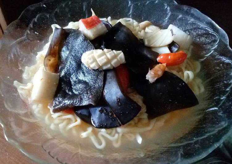 resep lengkap untuk Mie tom yam