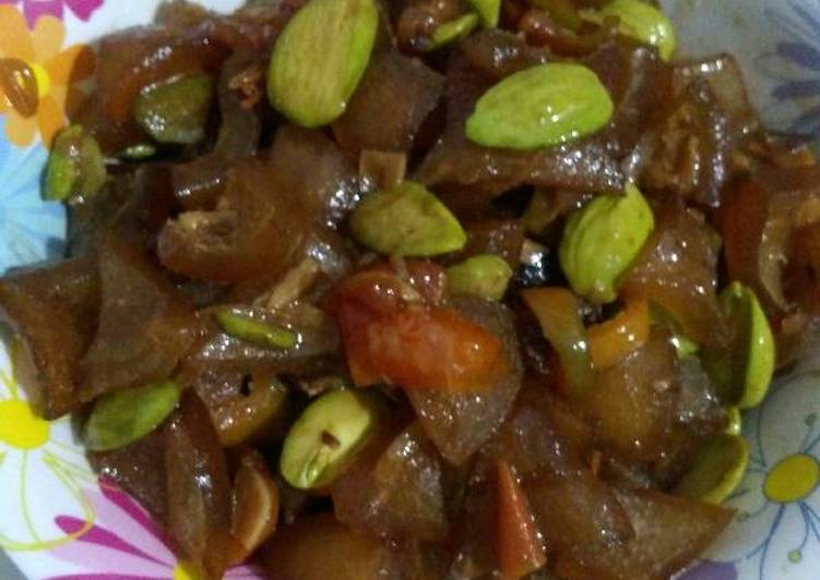 Resep Oseng kikil pedas Kiriman dari yully sasmitha