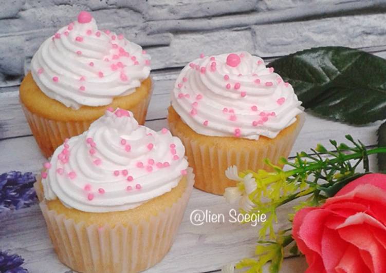 gambar untuk resep Tegral Satin Vanilla Cupcake