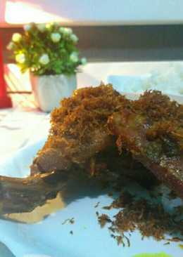 Bebek goreng kelapa