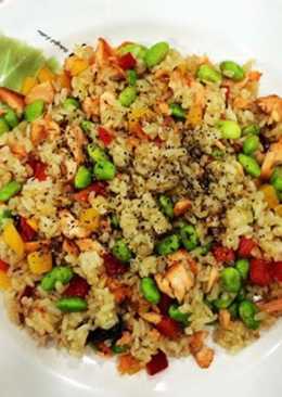 Nasi goreng ikan salmon & edamame