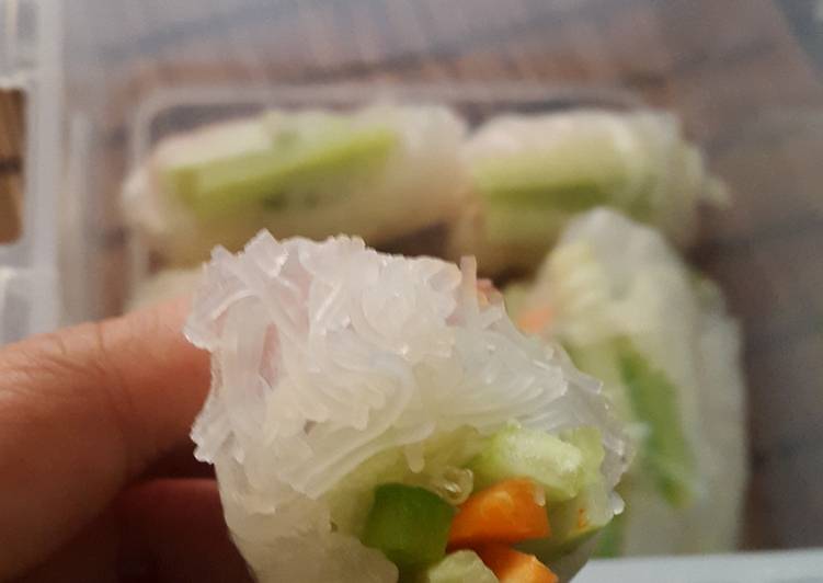 bahan dan cara membuat Veggie Vietnamese Spring Roll