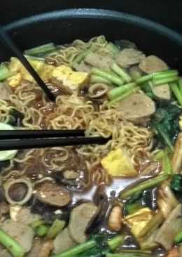 Tom yam nyamiii
